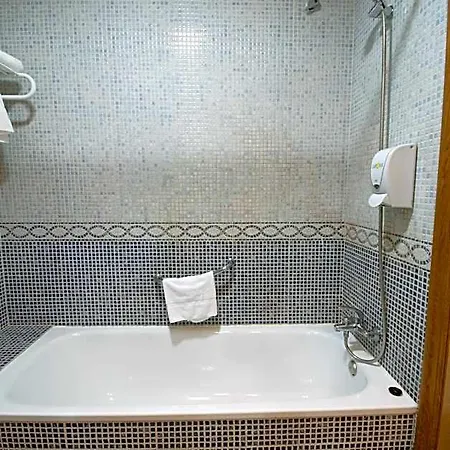 Отель Campomar